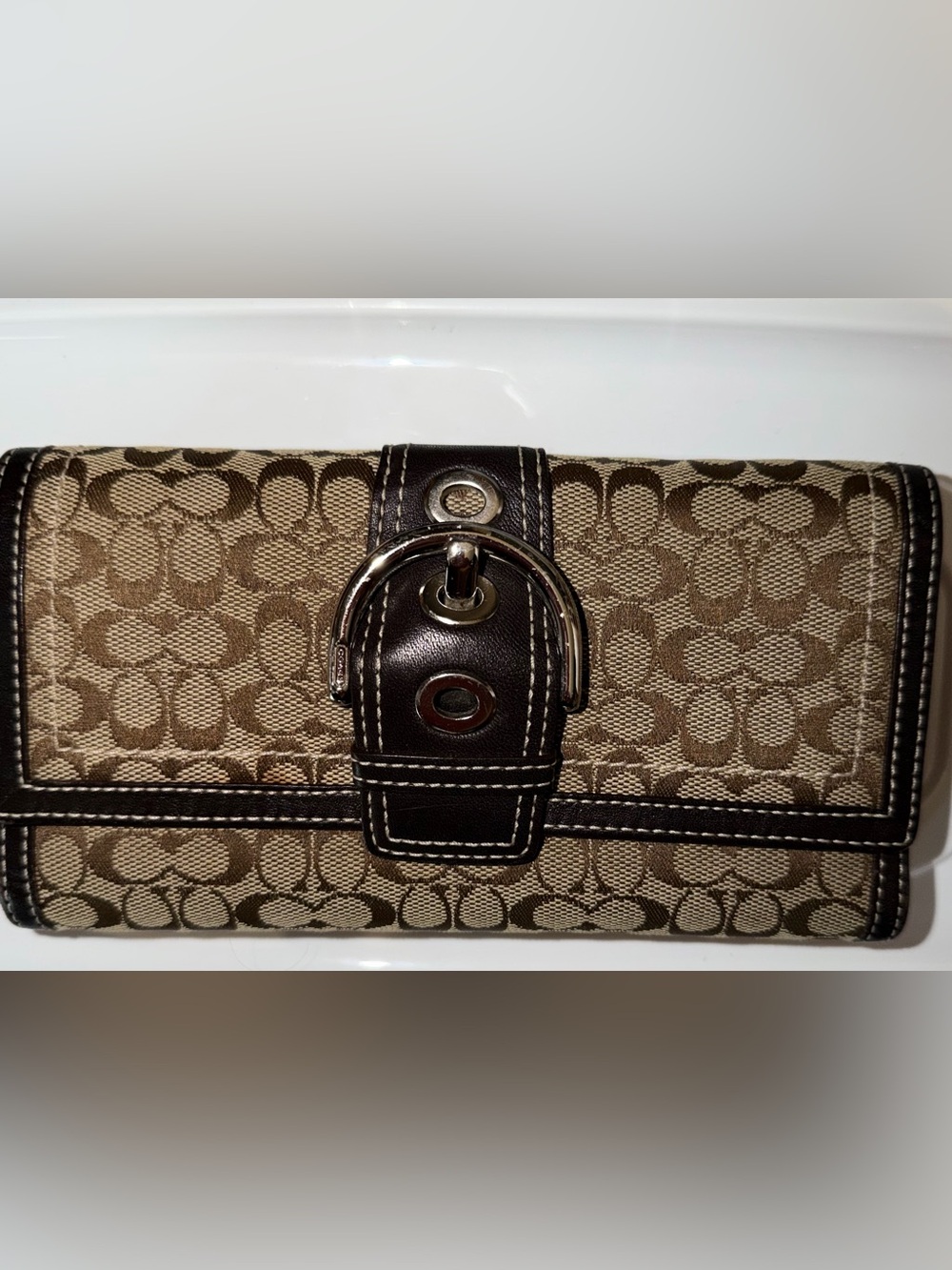 NWOT Elegant Brown Coach Women's Wallet with Check Book cover